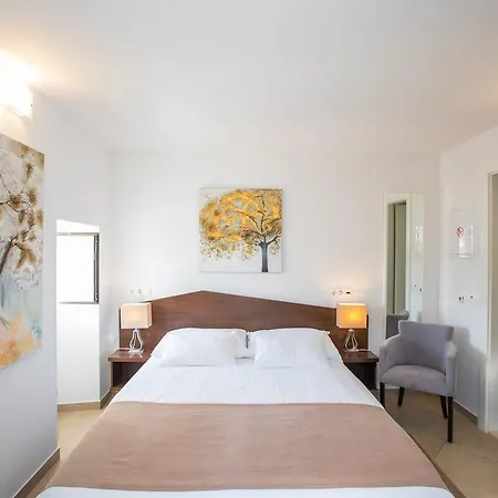 Four Winds 3* Dubrovnik