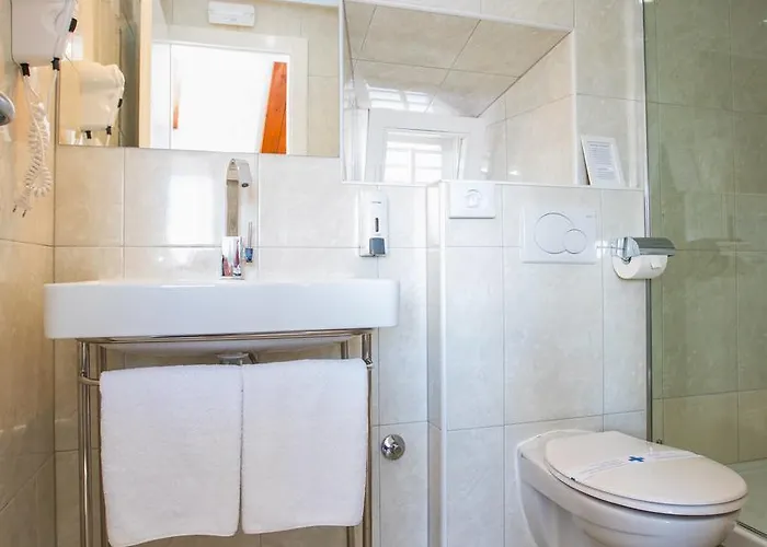 Гостевой дом Four Winds 3*